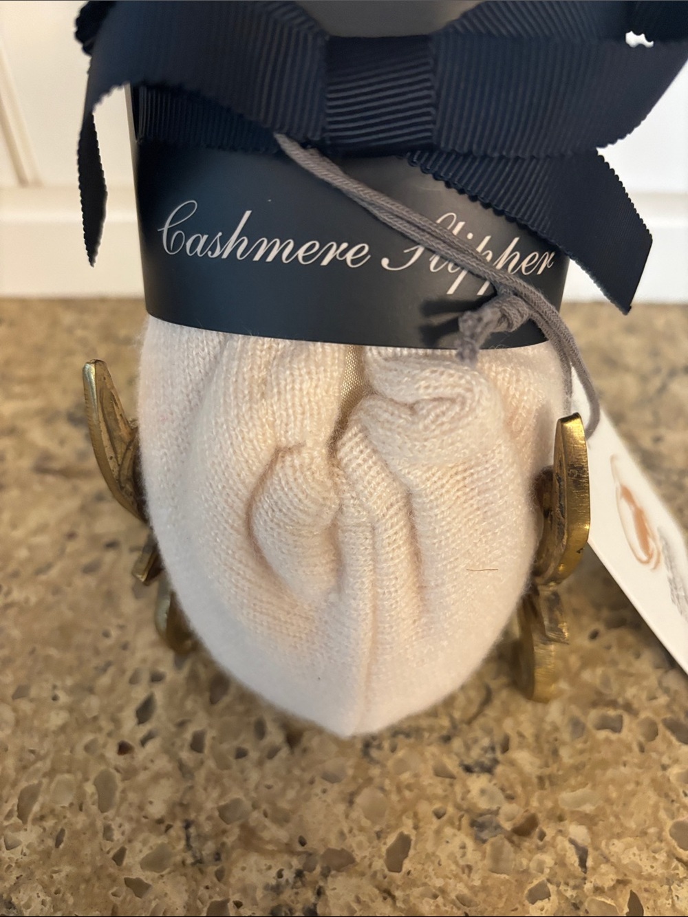 NWT J Crew Women’s Cream Cashmere Slippers One Size. - Picture 5 of 6